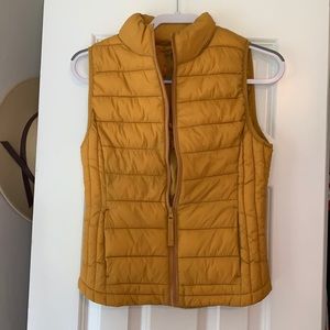 Soft puffer vest